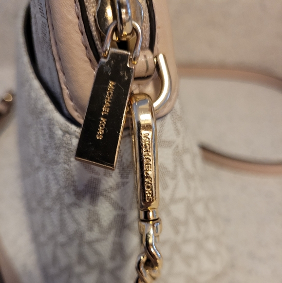 Michael kors pocketbook - Picture 4 of 5